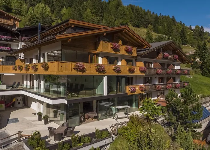 Hotel Garnì Gardena - Appartments Santa Cristina Val Gardena