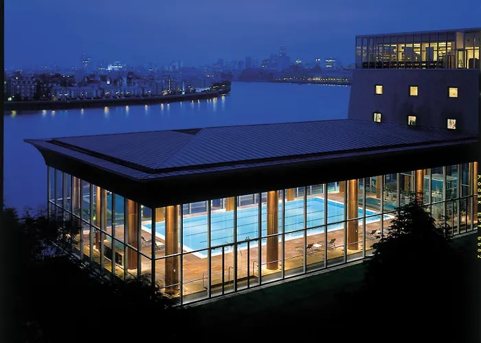 Canary Riverside Plaza Hotel Londra