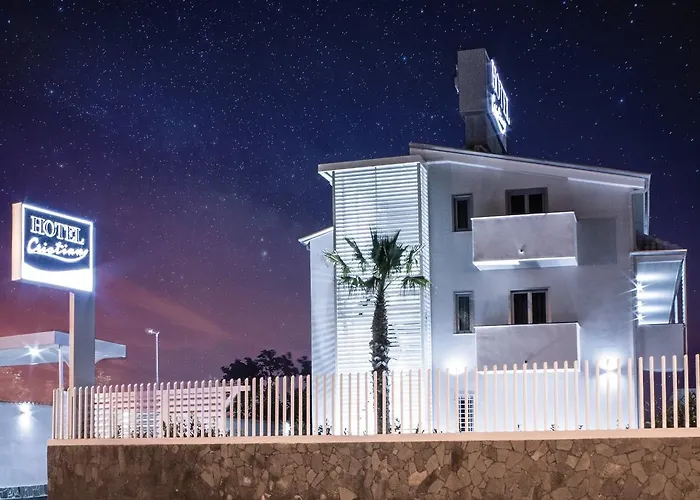 Hotel Cristian Giugliano In Campania