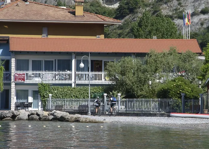 Casa Toblini Al Lago On The Beach Torbole Sul Garda