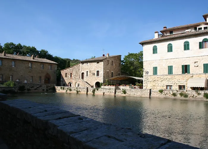 Hotel La Croce Abbadia San Salvator