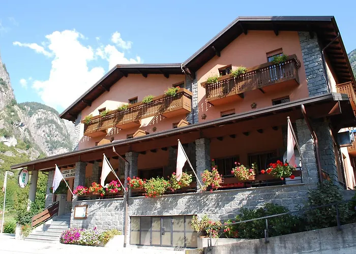 Hotel Ristorante Miramonti Val Masino