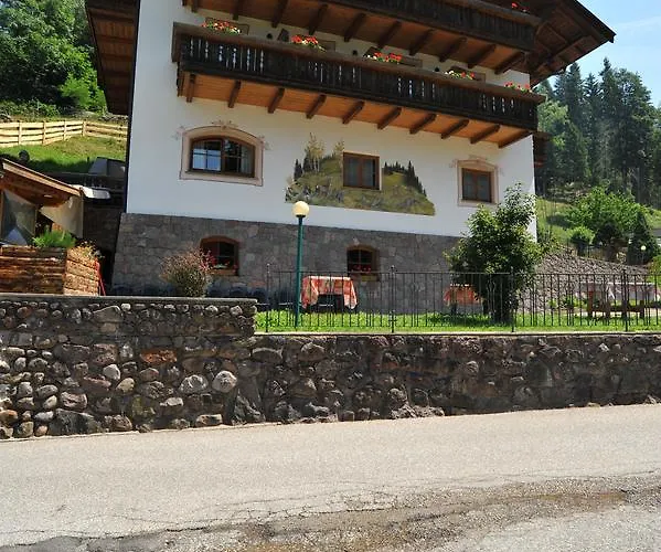 Albergo Garni' Laura Baselga di Pinè