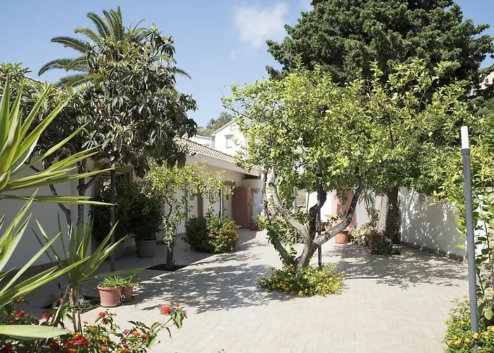 Bed and Breakfast L'Albero Porto Empedocle