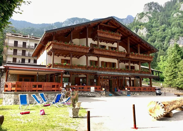 Hotel Le Pinete Piazzatorre