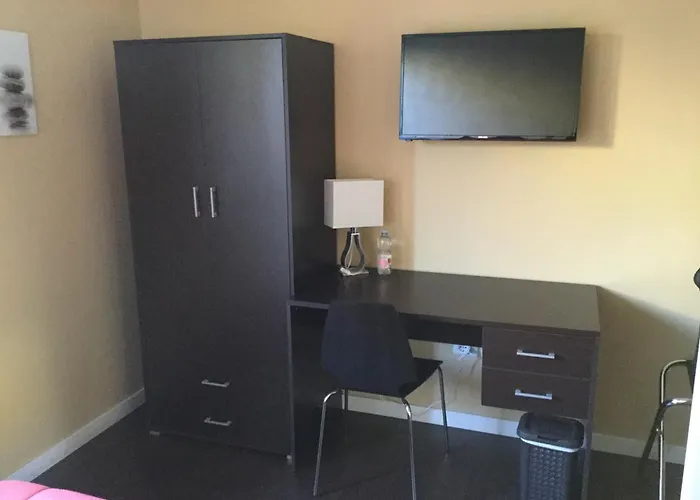 Domus Corso Umberto 18 B&B Pescara