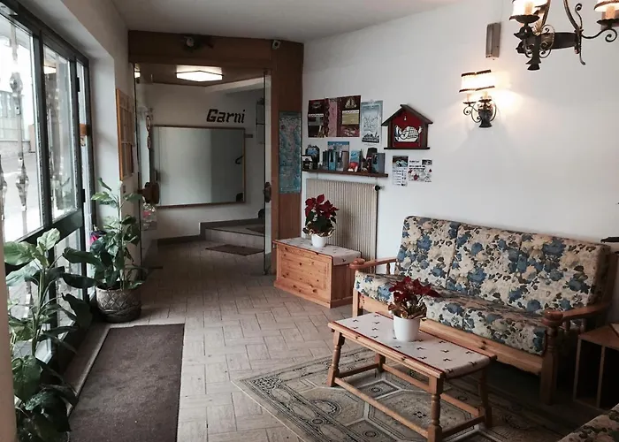 Hotel Garni Hirsch Canazei
