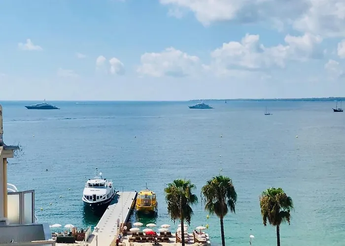 Hotel Courbet Juan-les-Pins