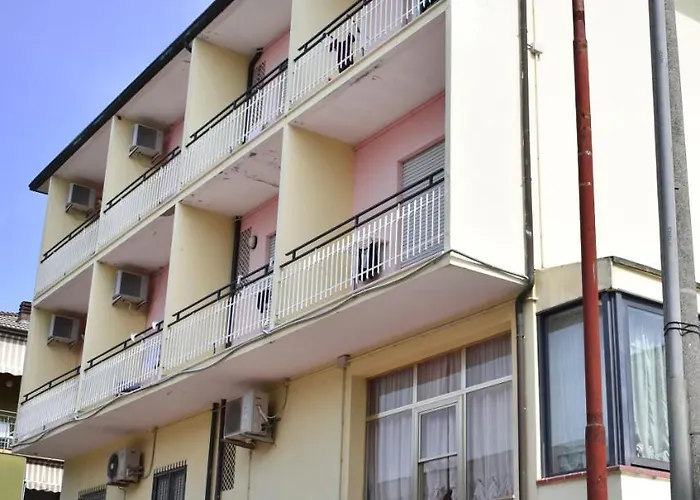 Hotel Manila Cervia