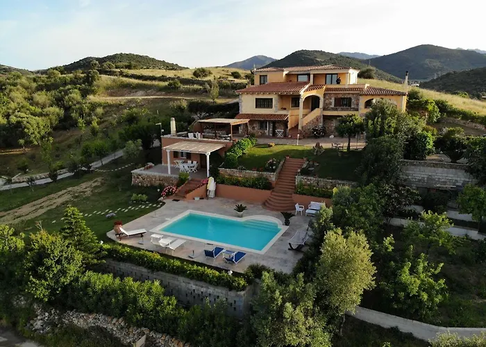 Hotel Domus Francy San Teodoro 