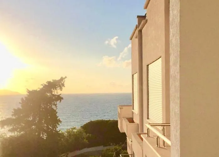 Camere vista mare Vlorë