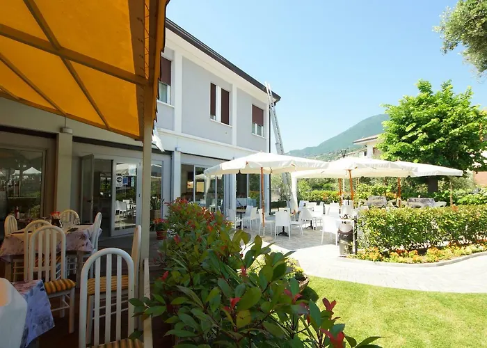 Hotel Lorena Toscolano-Maderno