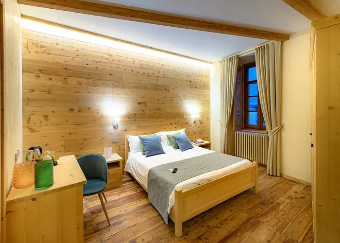 B&B Antica Residenza Centro Storico Tirano