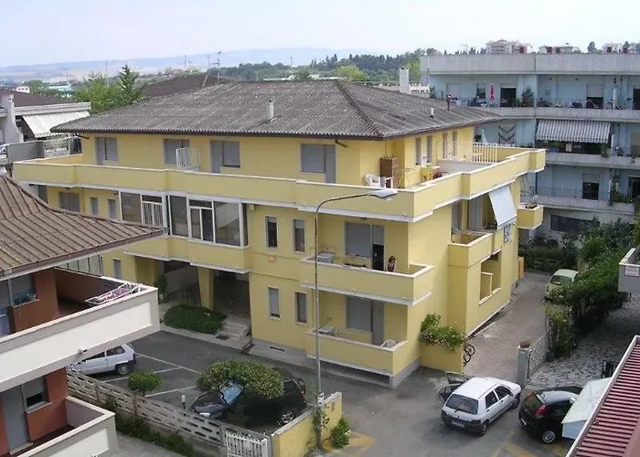 Casa Gialla Roseto Degli Abruzzi