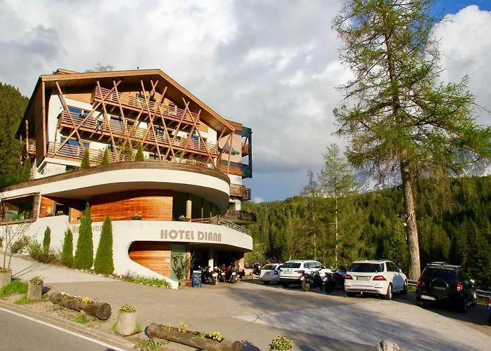 Bike & Ski Hotel Diana Karersee Nova Levante