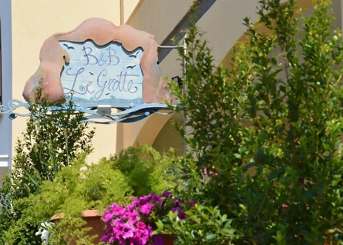 Bed and Breakfast Le Grotte Castro 