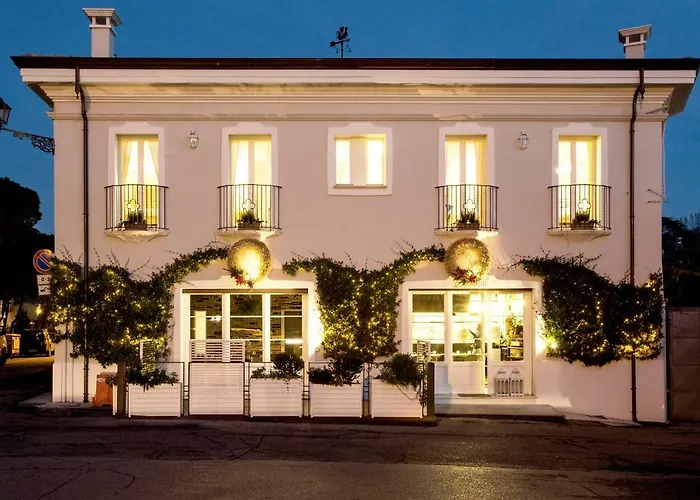 Sasaràl Suites Cesena