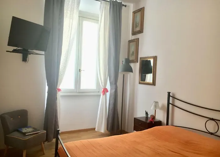 Florence Fashion Room