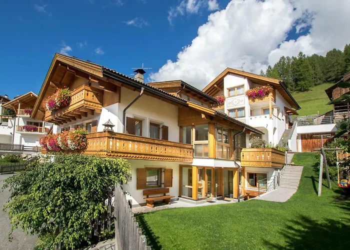 Appartamenti Vilin&Ruances San Cassiano 