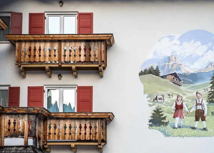 Hotel Garni Tyrolia Campitello di Fassa