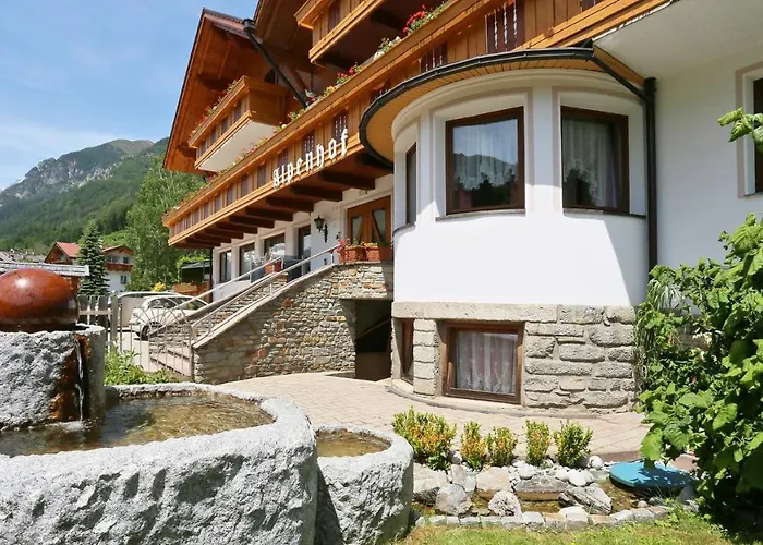 Pension Alpenhof B&B Colle Isarco